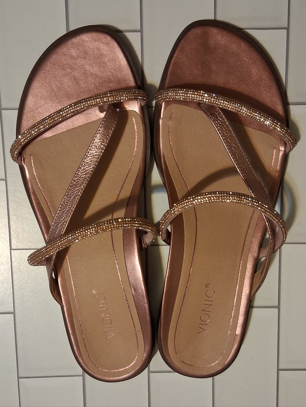 Vionic Women Prism Strappy Sandals Sz8M  Orthaheel Rose Gold Comfort Minimalist